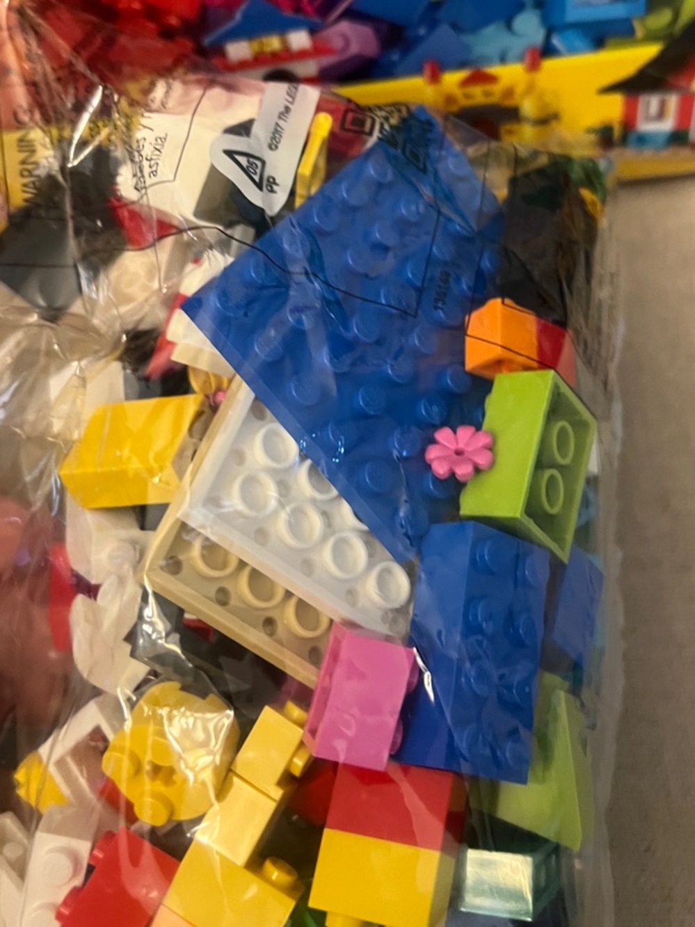Lego Classic Building Set - Yellow, Red, Blue, Green, White, Black - Picture 3 of 4